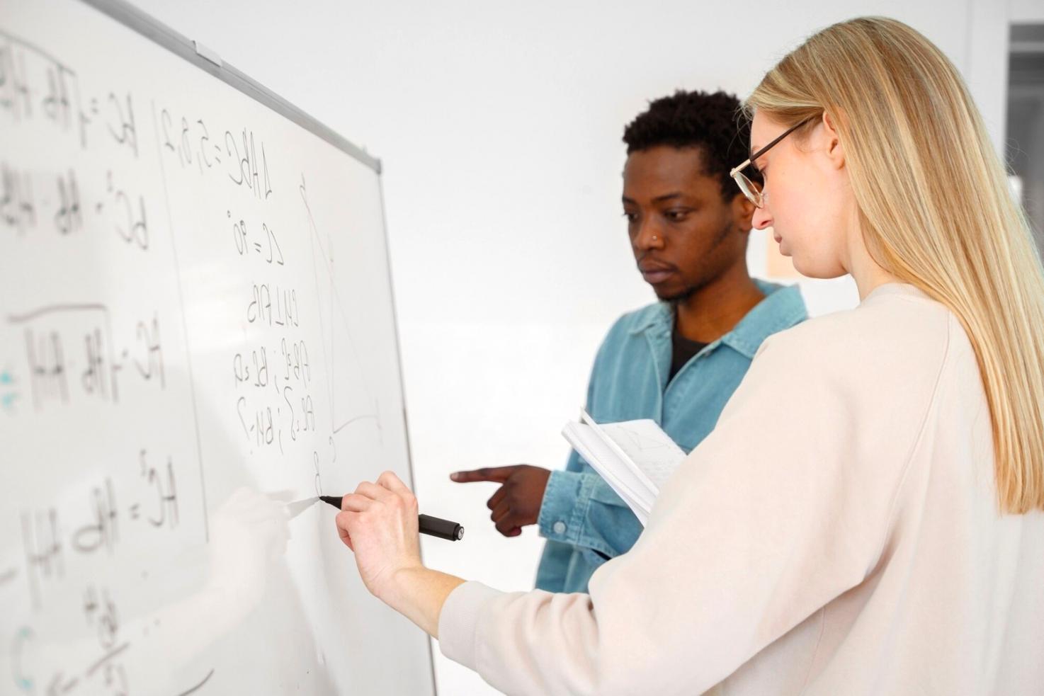 Advanced budget analysis techniques demonstration in classroom setting