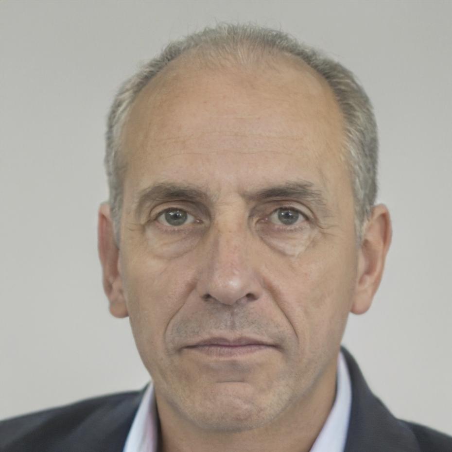 Financial analysis instructor with years of industry experience